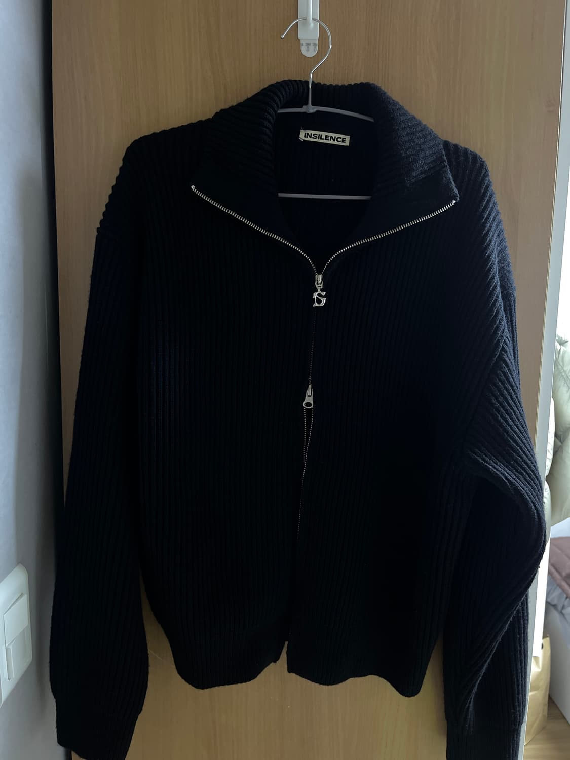 인사일런스 캐시미어 집업 스웨터 블랙 S 상품이미지1