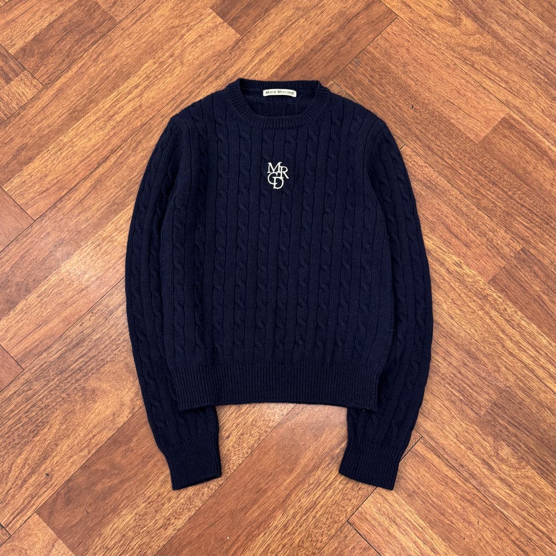 여성용 FREE 마르디메크르디 네이비 케이블 라운드 니트 상품이미지1