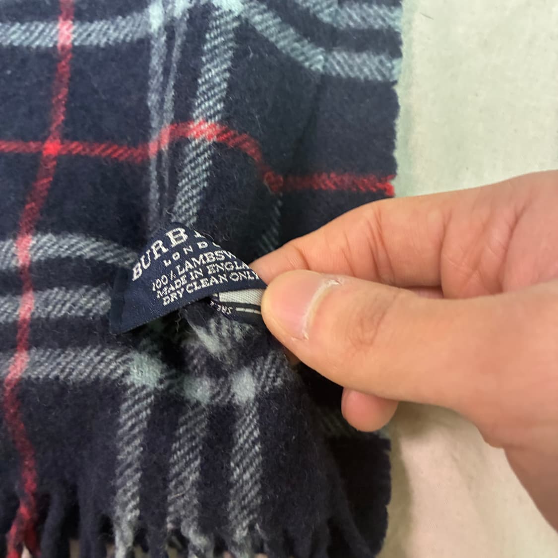 정품 버버리 램스울 체크 머플러 상품이미지3