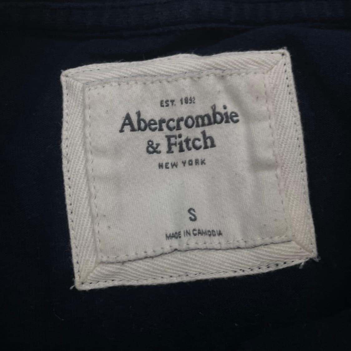 아베크롬비 a&f 로고 반팔티 네이비 상품이미지3