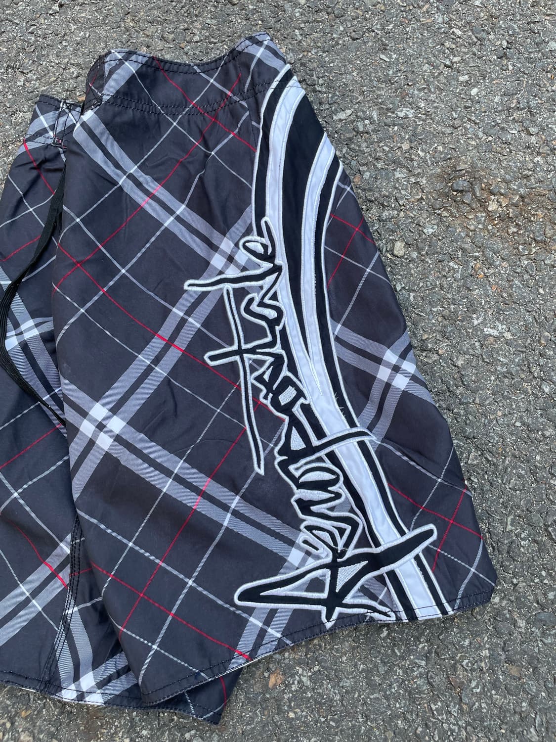 Aeropostale 에어로포스텔 타탄체크 아플리케 빅 자수 반바지 상품이미지3