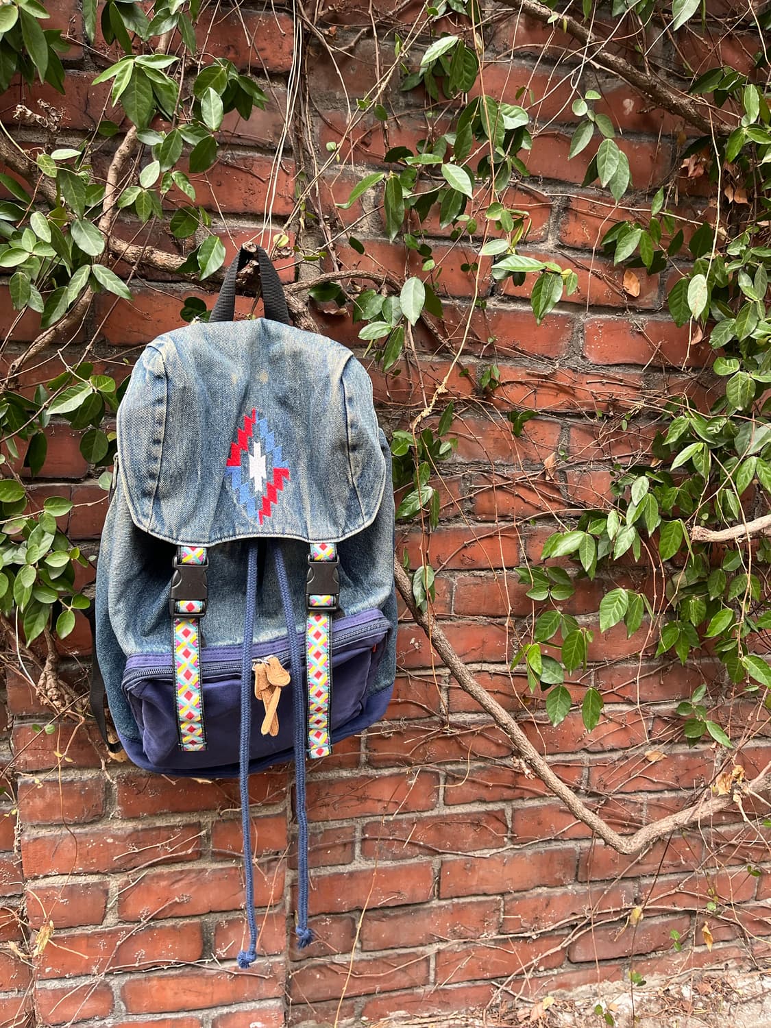 티티카카 데님 히피 자수 백팩 상품이미지1