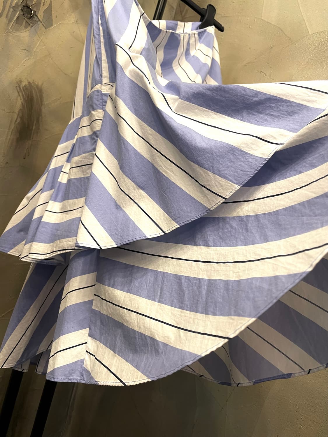 듀엘 행거 스카이 블루 스트라이프 캉캉 스커트 66 상품이미지3