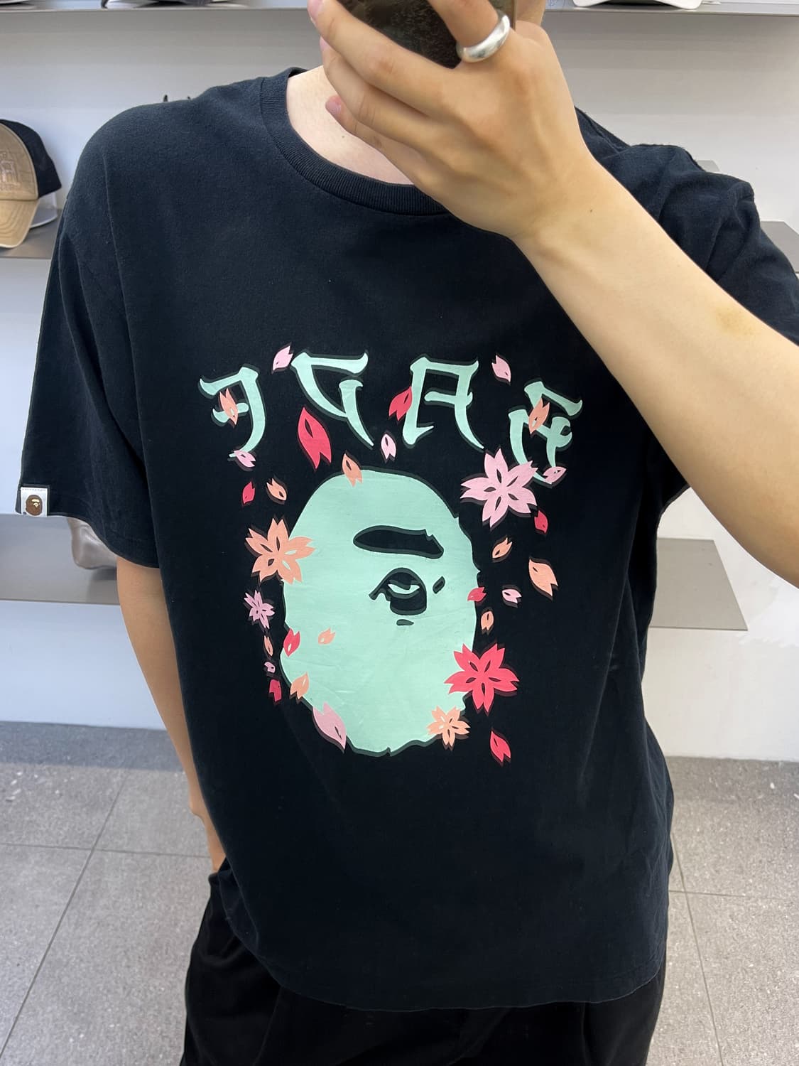 베이프 19ss 사쿠라 에이프 헤드 티셔츠 상품이미지2