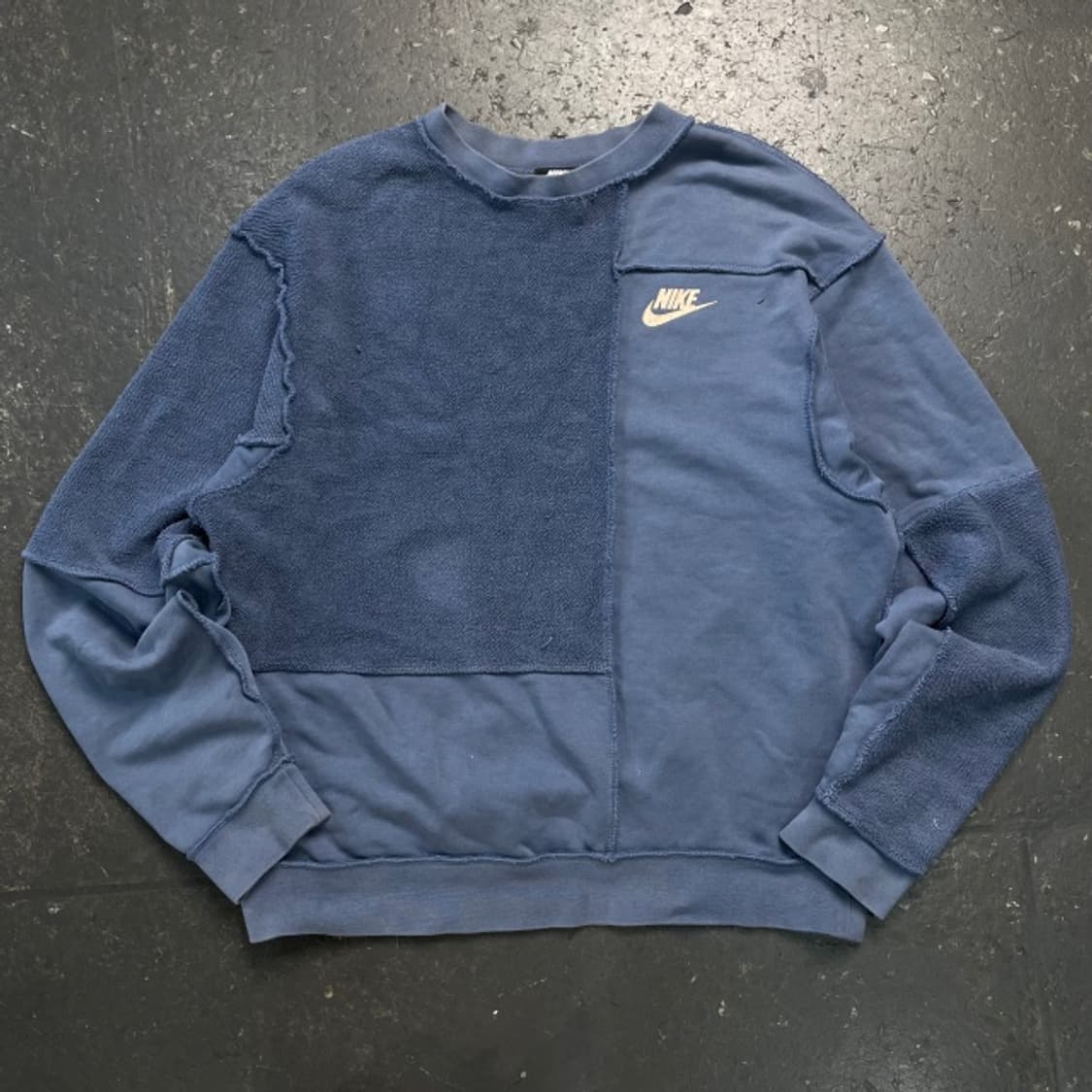 100 나이키 맨투맨 상품이미지1