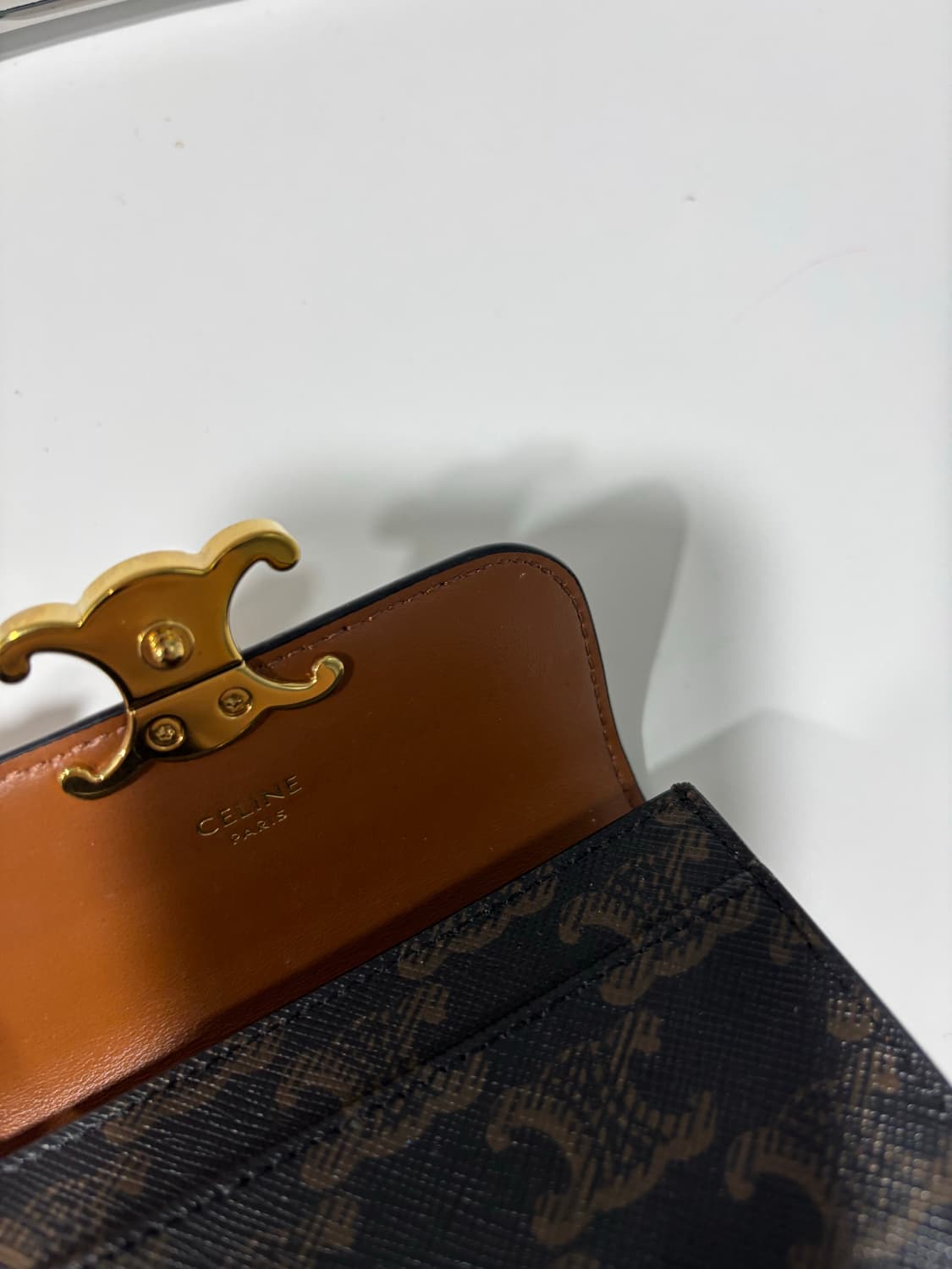 [A급] 셀린느 트리옹프 캔버스 플랩 카드홀더 탄 상품이미지5