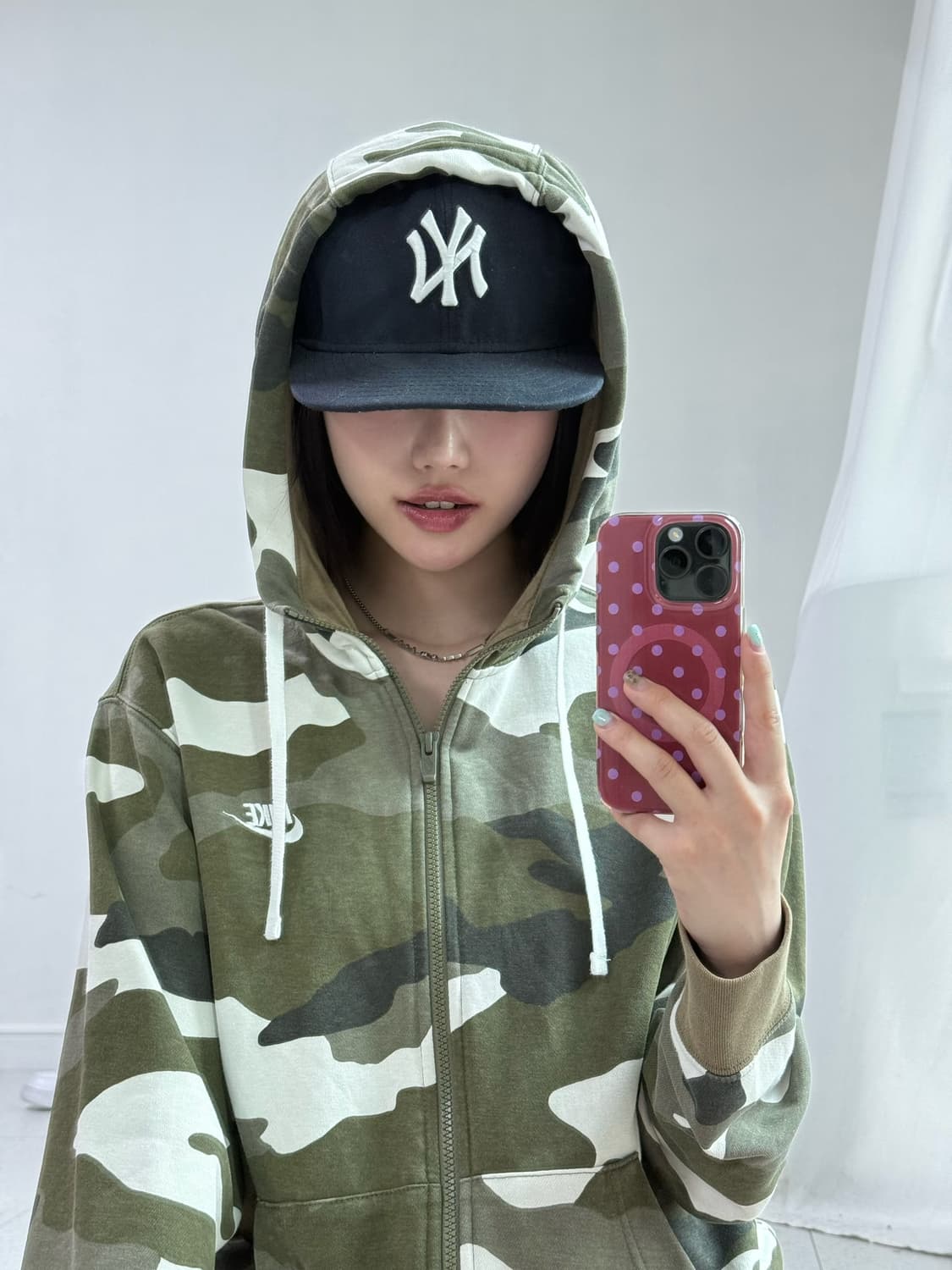 뉴에라 네이비 로고 캡 상품이미지1