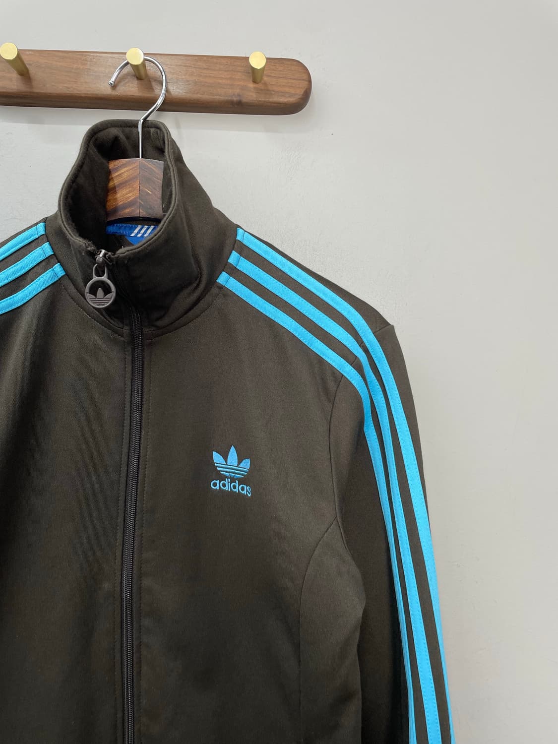 아디다스 유로파 브라운 블루 져지 H1022 상품이미지3