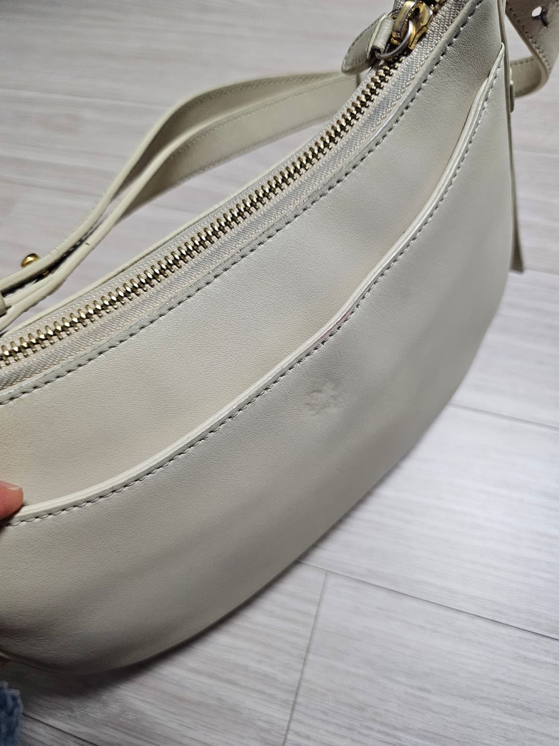 드메리엘 로지백 미디엄 크링클 아이보리 상품이미지8