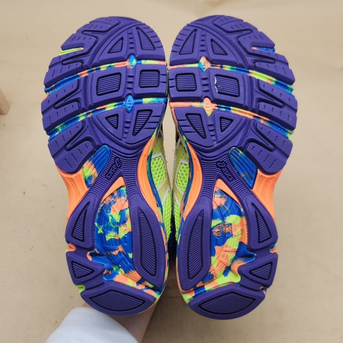 아식스 젤누사 트라이8 운동화 225 상품이미지3