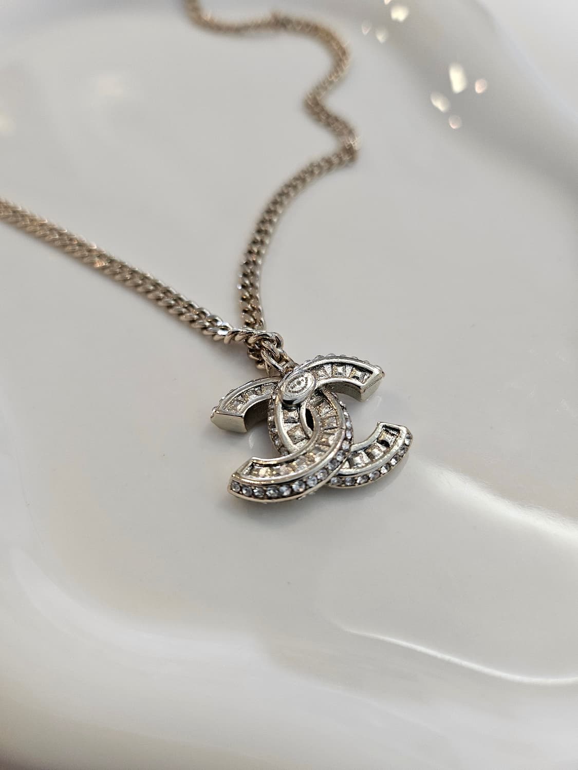 샤넬 올큐빅 꼬임CC 체인 목걸이 샴페인골드 업사이클링 상품이미지4