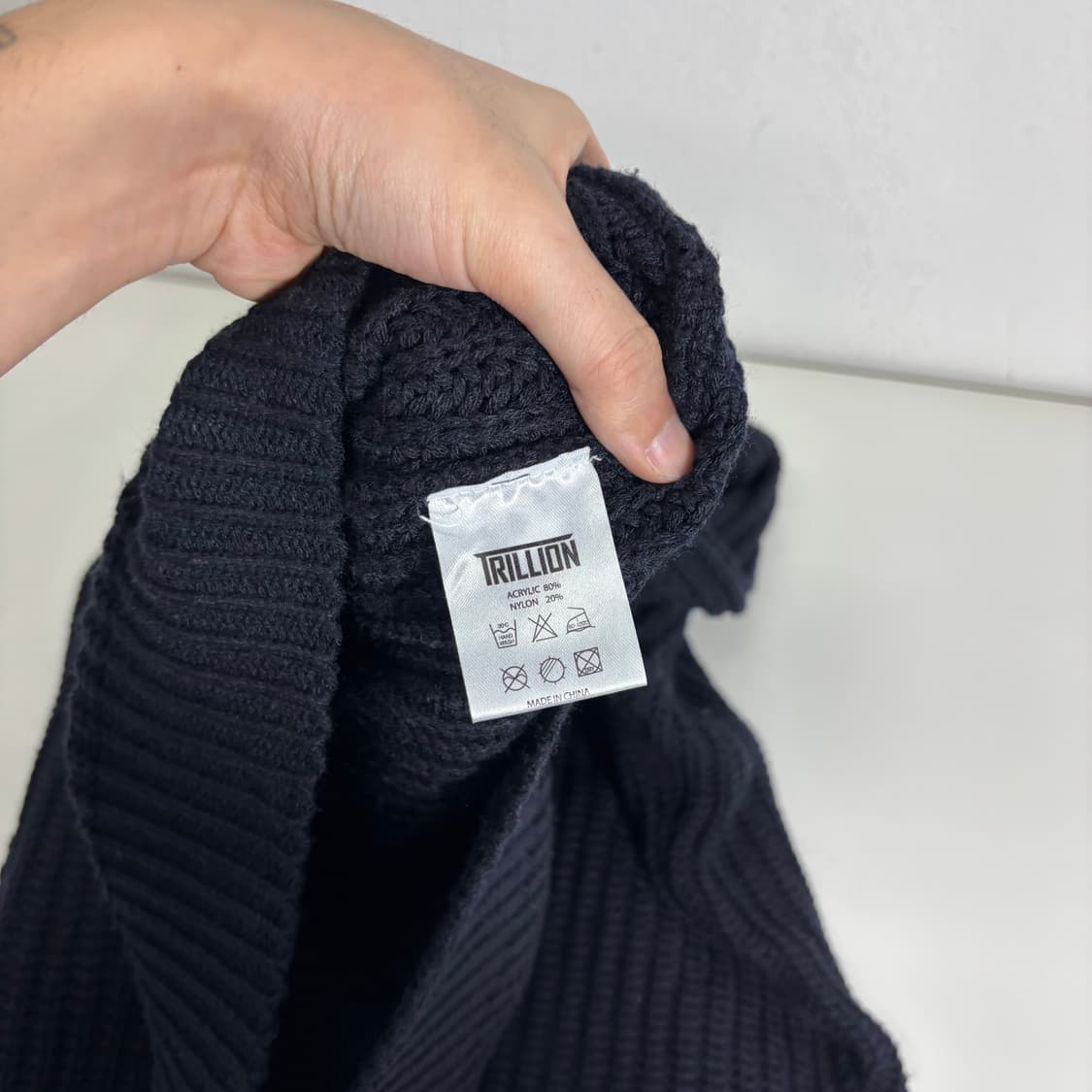 L 트릴리온 다크네이비 반집업니트 상품이미지5