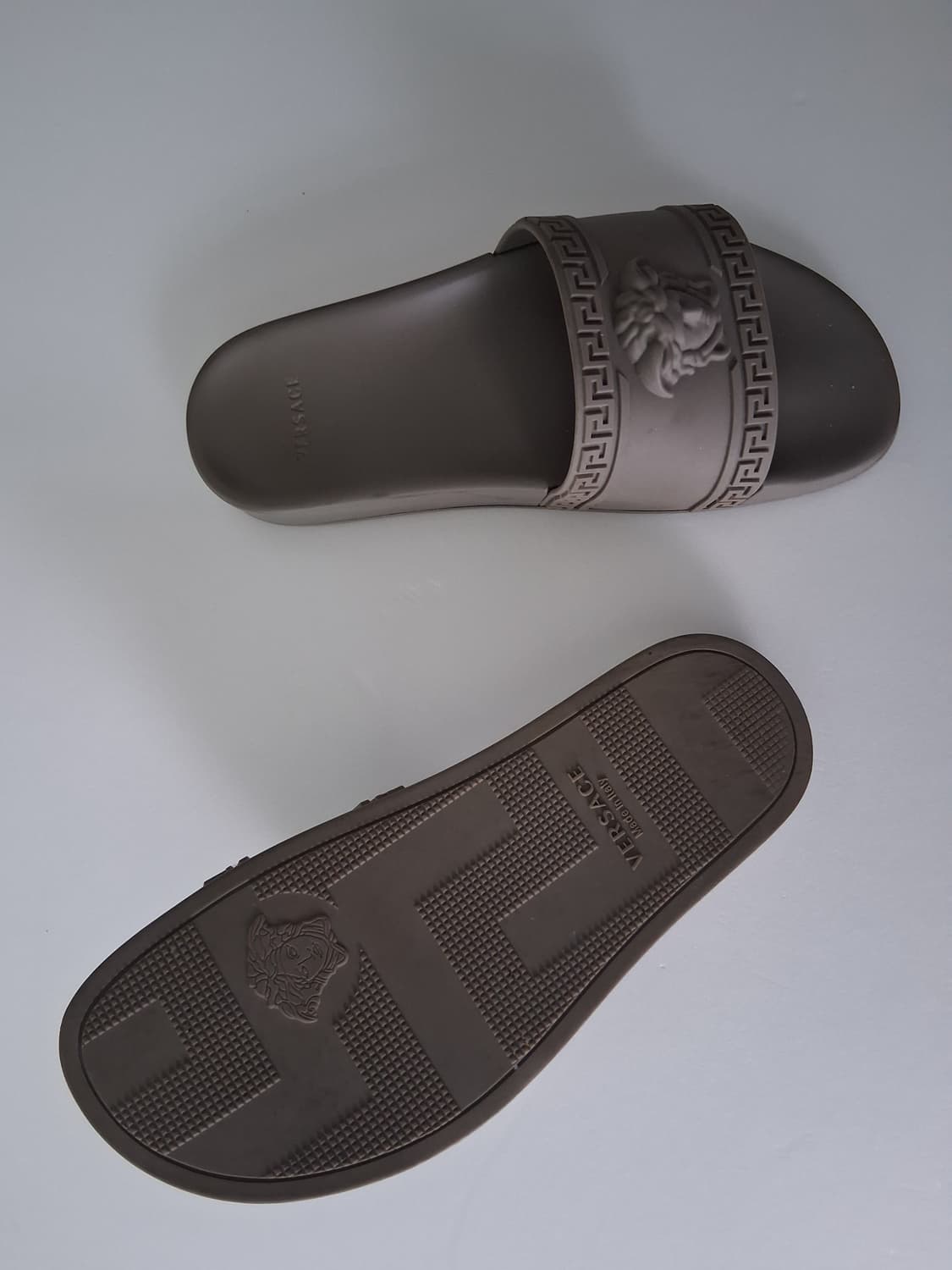 Versace 베르사체 팔라쪼 메두사 슬리퍼 박스풀셋 상품이미지5