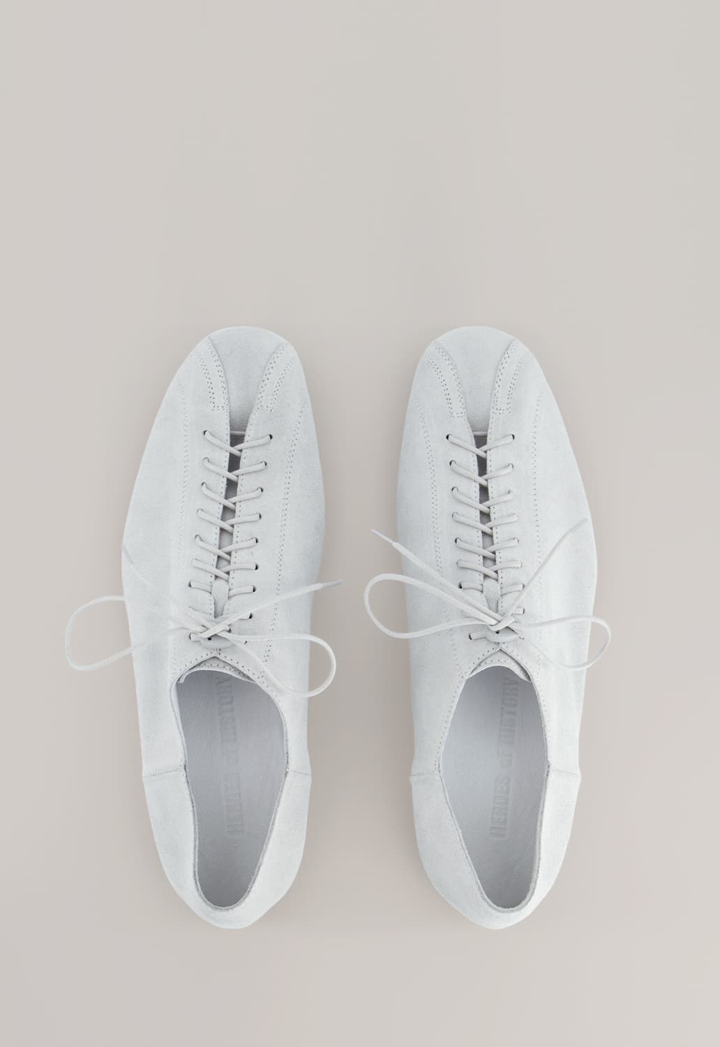 (새제품) 히어로즈 오브 히스토리 라운드토 화이트 265 상품이미지1