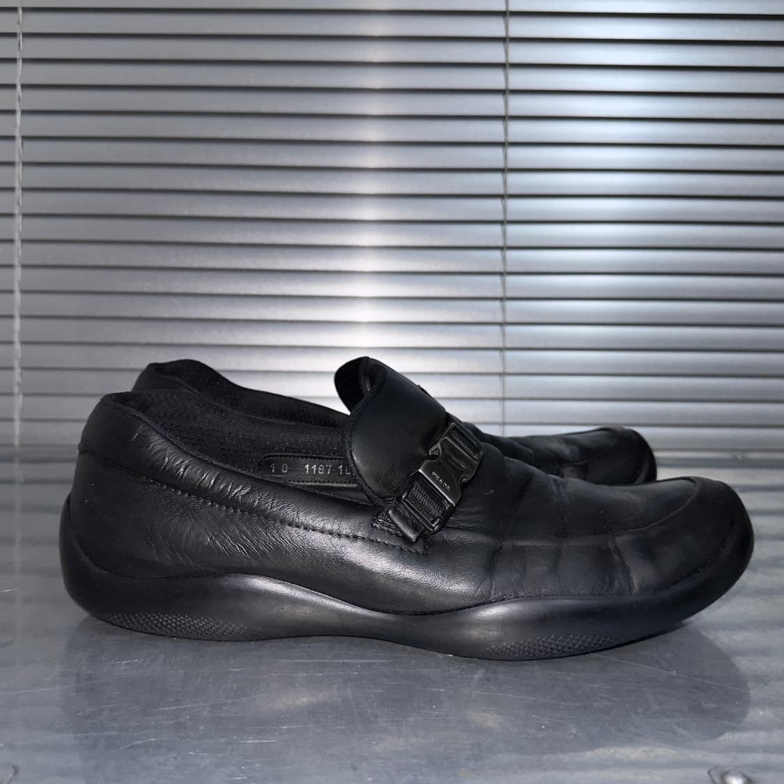 00s 레어 블랙 프라다 스포츠 버클 로퍼 상품이미지6