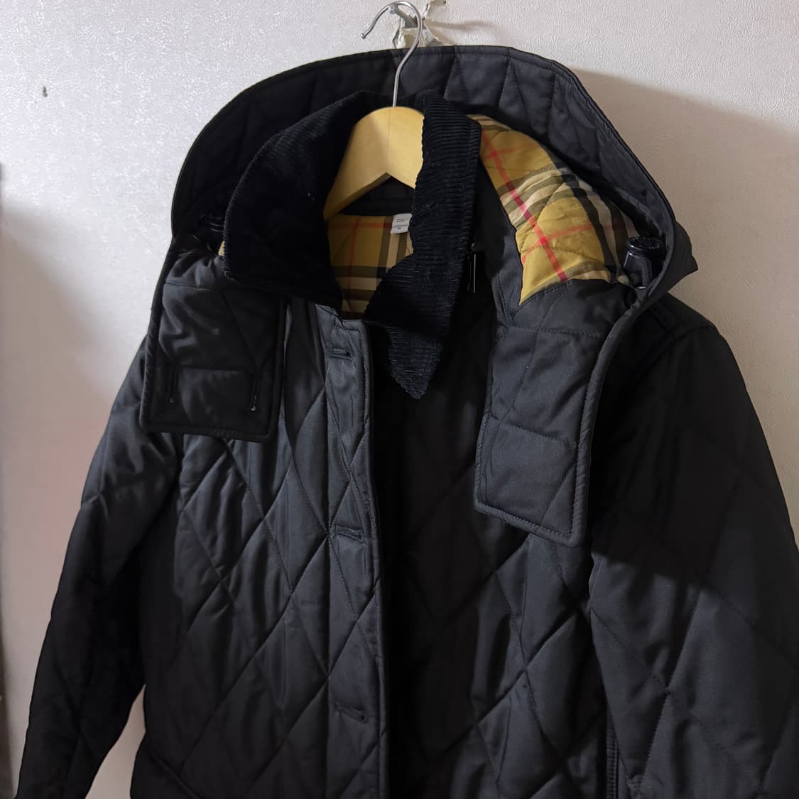 버버리 데레햄 퀼팅 자켓 8057169 M (66-77) 상품이미지2