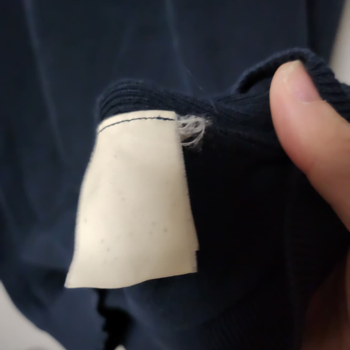 [100] 폴로 랄프로렌 네이비 V넥 니트 상품이미지4