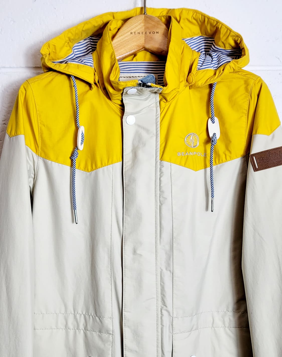 빈폴 아웃도어(여성용) 후드 바람막이자켓 판매 상품이미지4