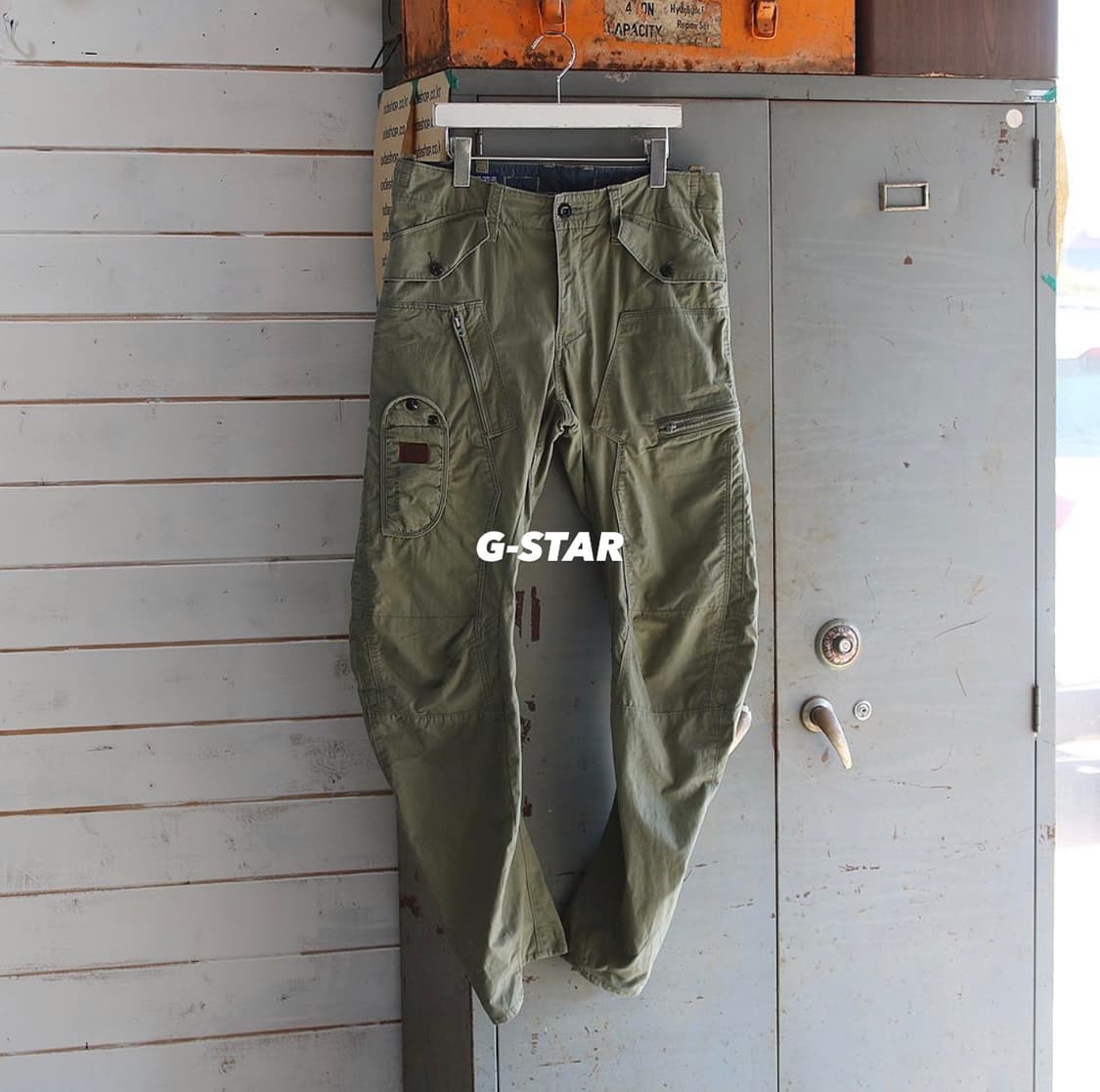(착용컷) G-STAR 카고 팬츠 (남성용 32-33) 상품이미지1