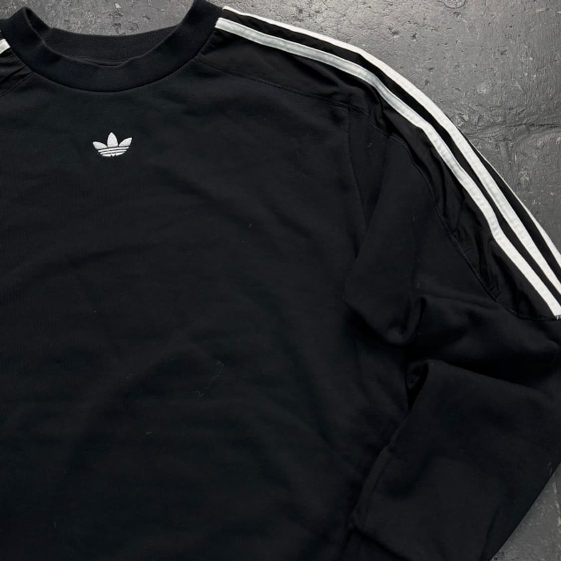 105 아디다스 맨투맨 상품이미지2