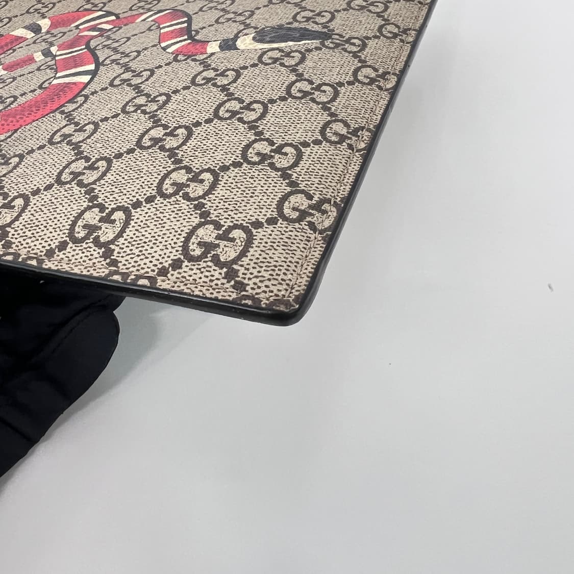 구찌 스네이크 GG 수프림 클러치백 (473904) 상품이미지8