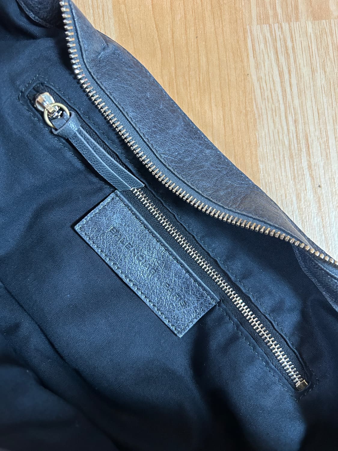 발렌시아가 모터백 상품이미지6