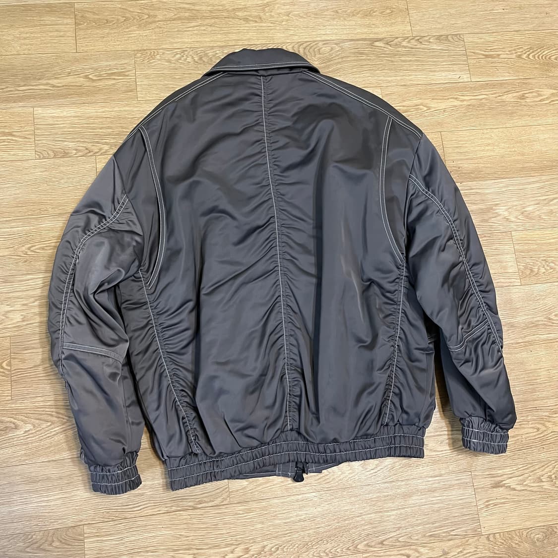 메종미네드 GEREN STITCH BOMBER GREY 봄버 마원 MA1 상품이미지3