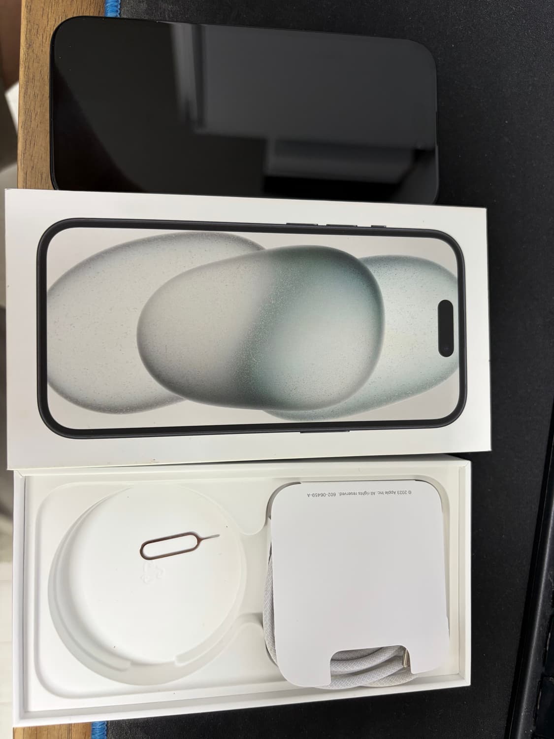 애플 아이폰 15 블랙 128gb 풀박스 상품이미지5