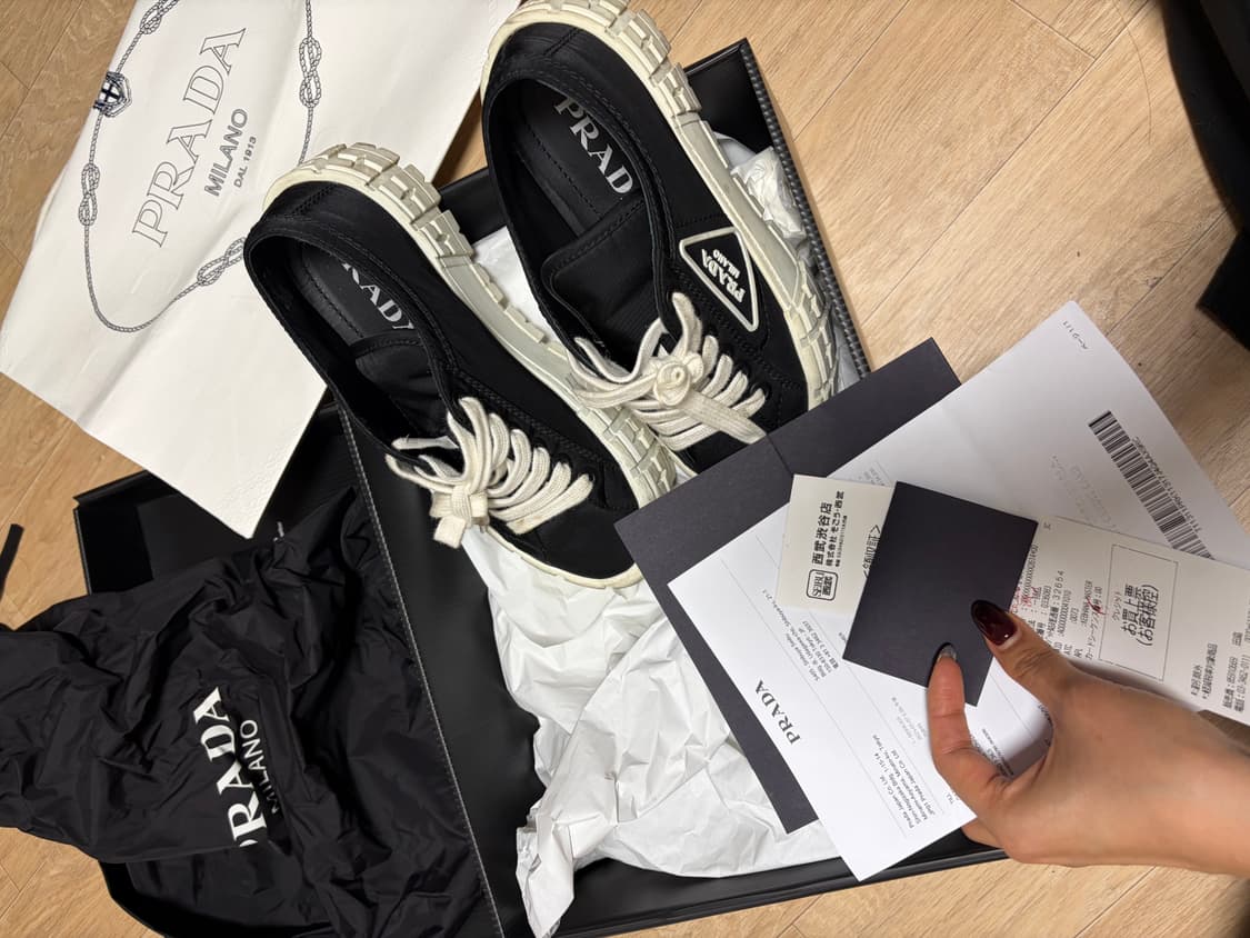 프라다 리나일론 개버딘 스니커즈(백화점구매, 쇼핑백+박스+영수증) 상품이미지1