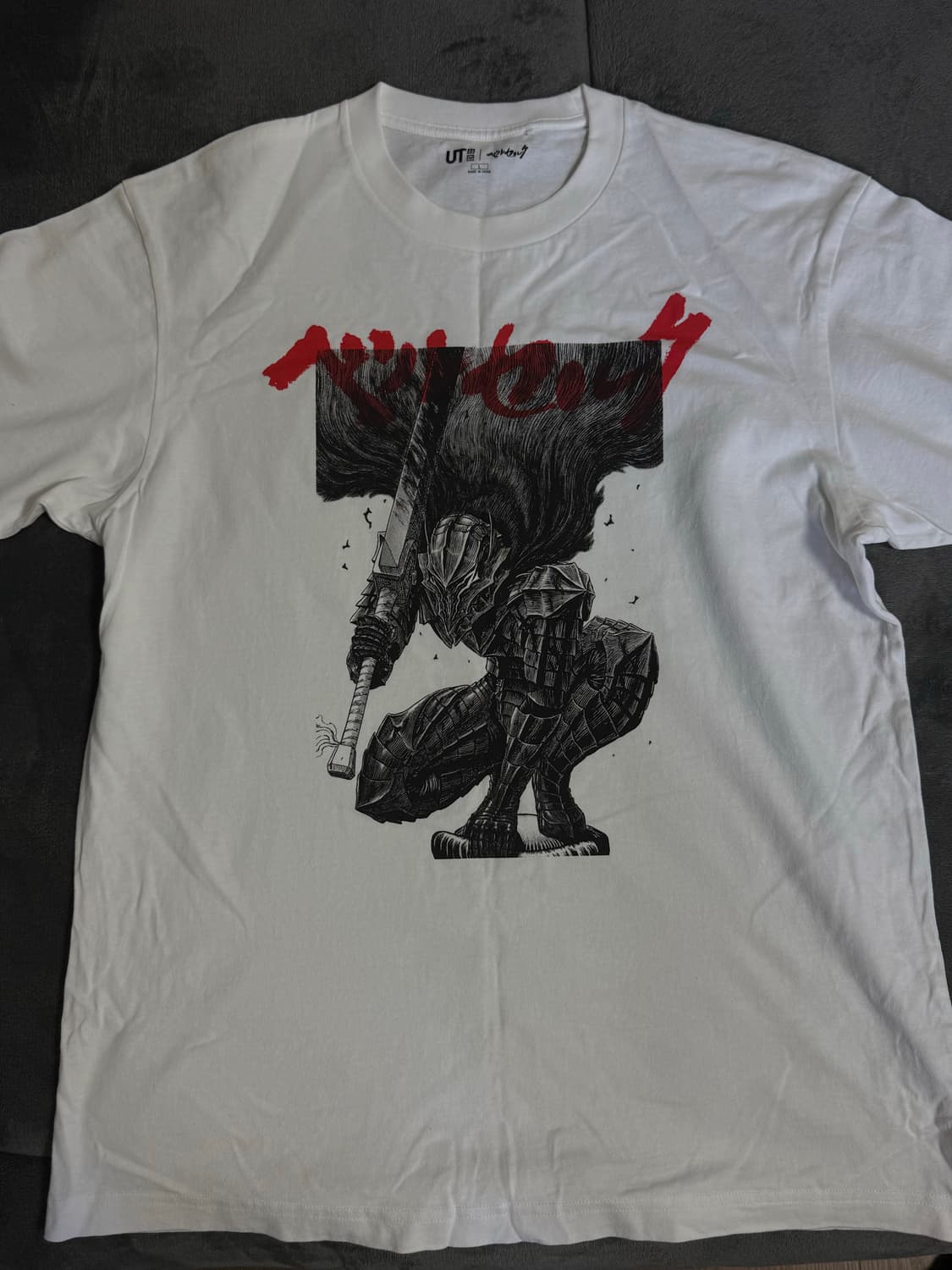 [L] 유니클로 베르세르크 반팔 상품이미지1