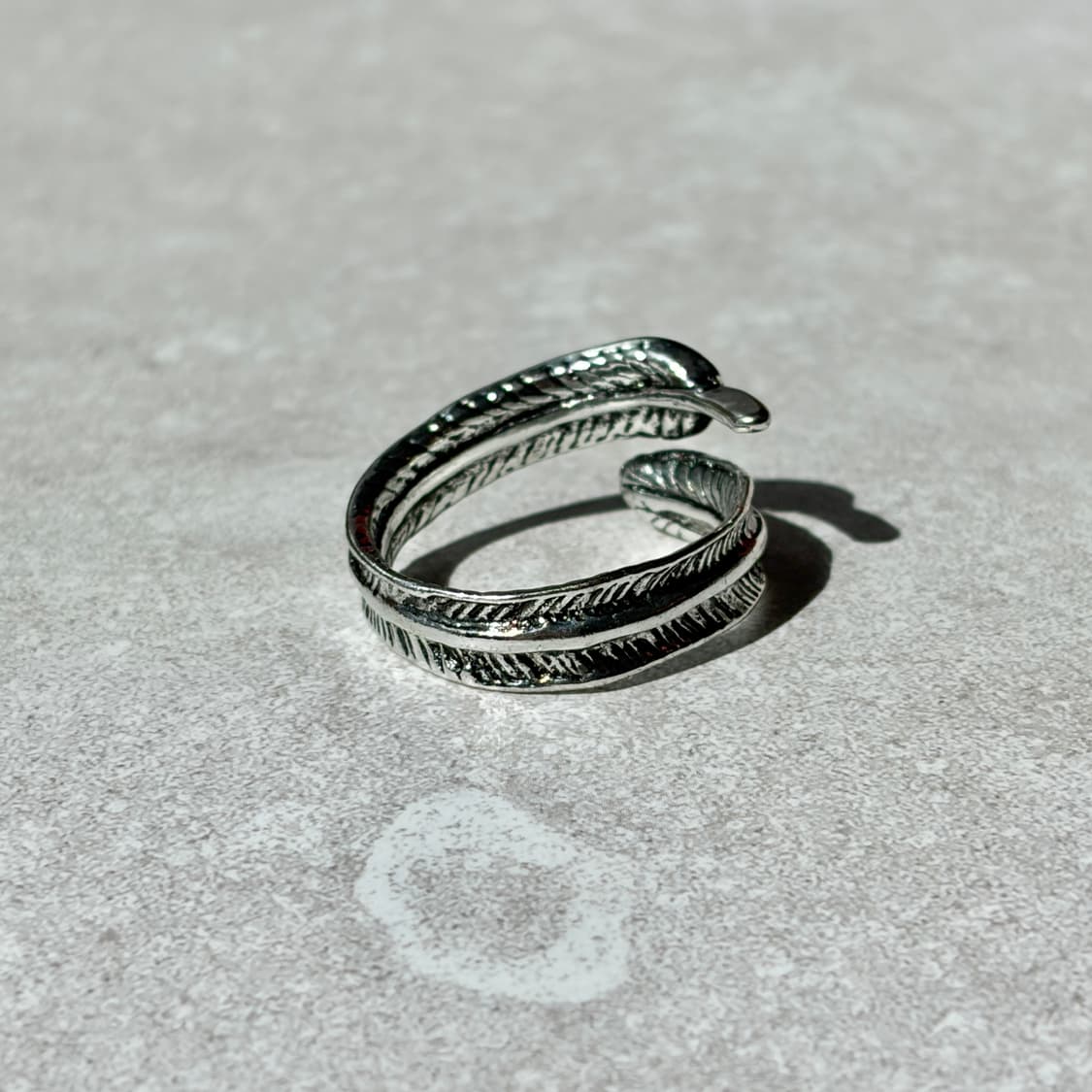 Oribell 에메랄드 스톤 깃털 엔틱 실버 오픈링 반지 상품이미지4