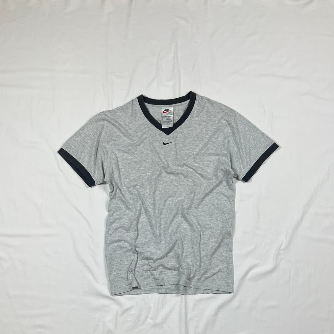 90‘s 나이키 nike 센터스우시 로고 브이넥 링거 반팔티 상품이미지1