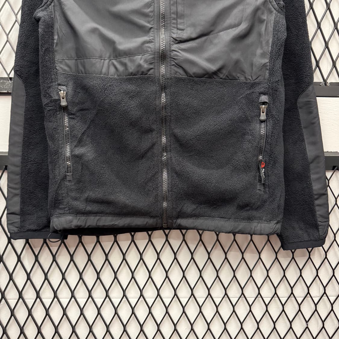 폴로 랄프로렌 폴라텍 하이브리드 나일론 플리스 자켓 블랙 상품이미지4