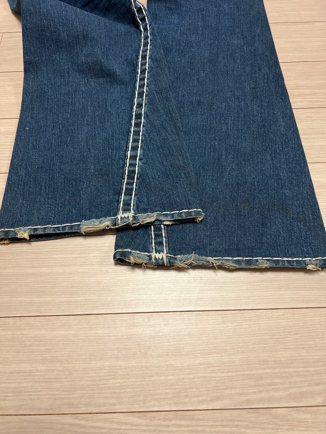 트루릴리전 JOEY SUPER T 부츠컷 데님 팬츠 / 30 상품이미지6