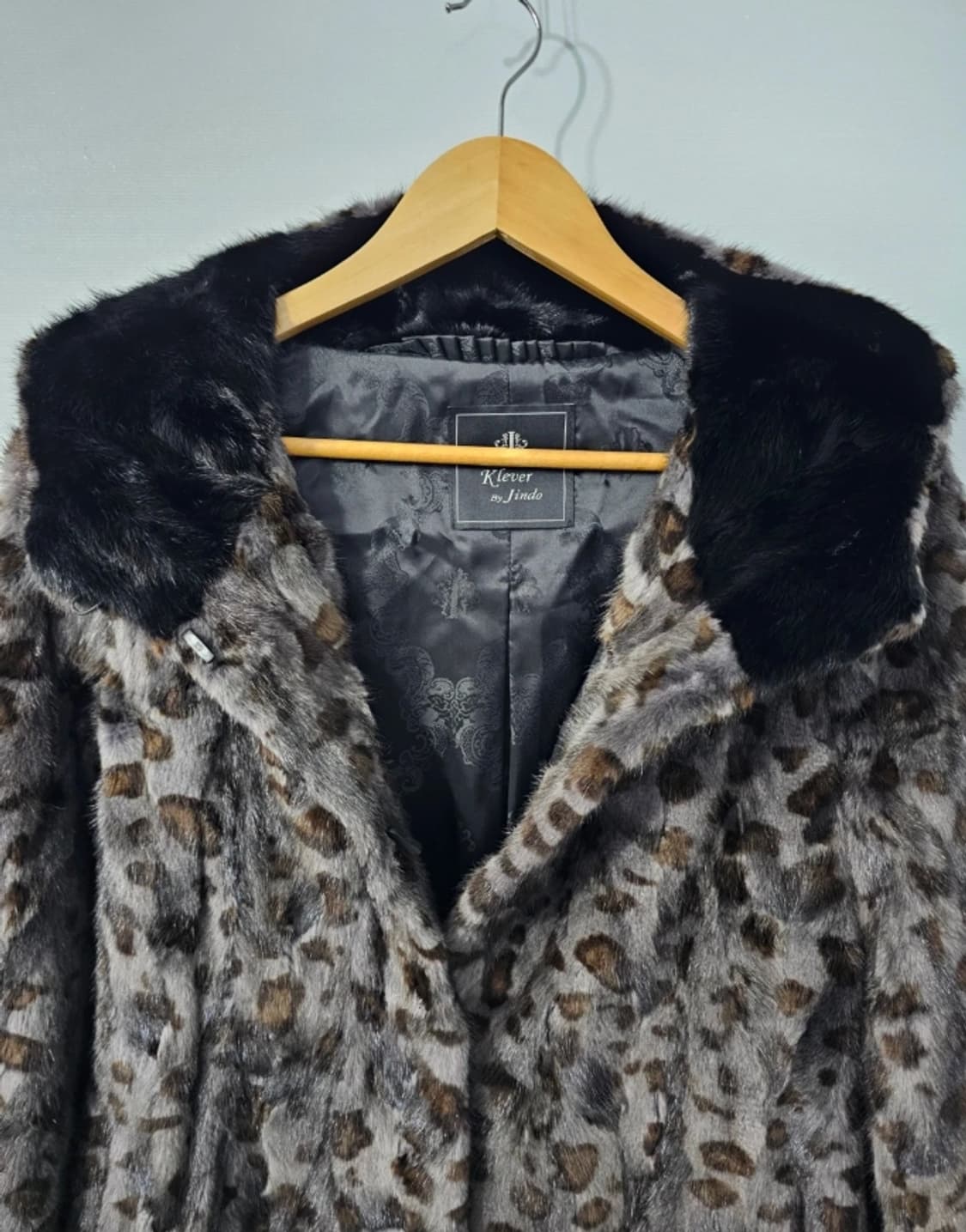 진도 끌레베 레오파드 후드 밍크 코트 ~66 상품이미지2