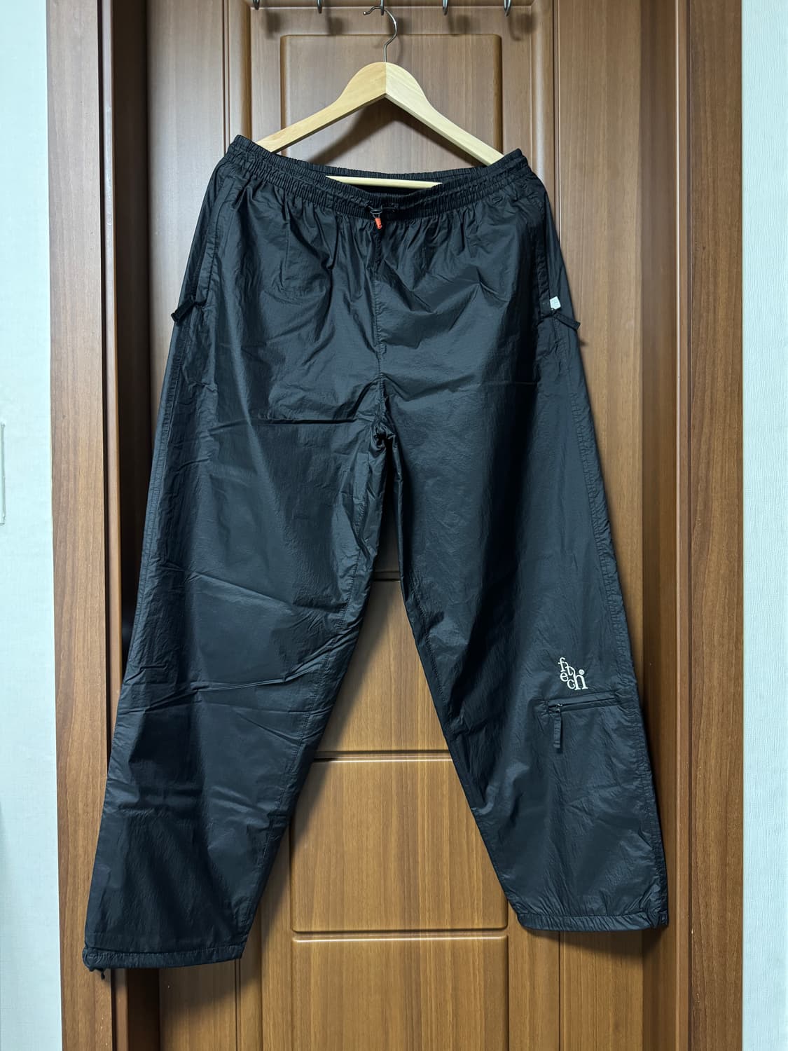 M(95) Fetch 패치 윈드쉘 팬츠  상품이미지1