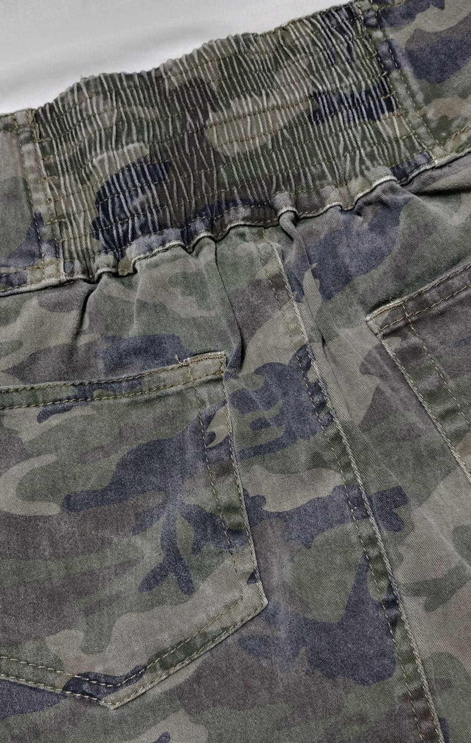 [Sorridere] 뒷밴딩 카모 4버튼 하이웨이스트 스커트 (M) 상품이미지10