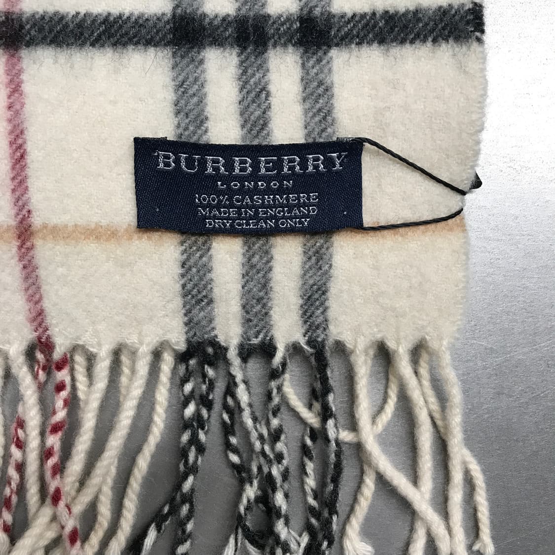 버버리 정품 캐시미어 머플러 아이보리 상품이미지4