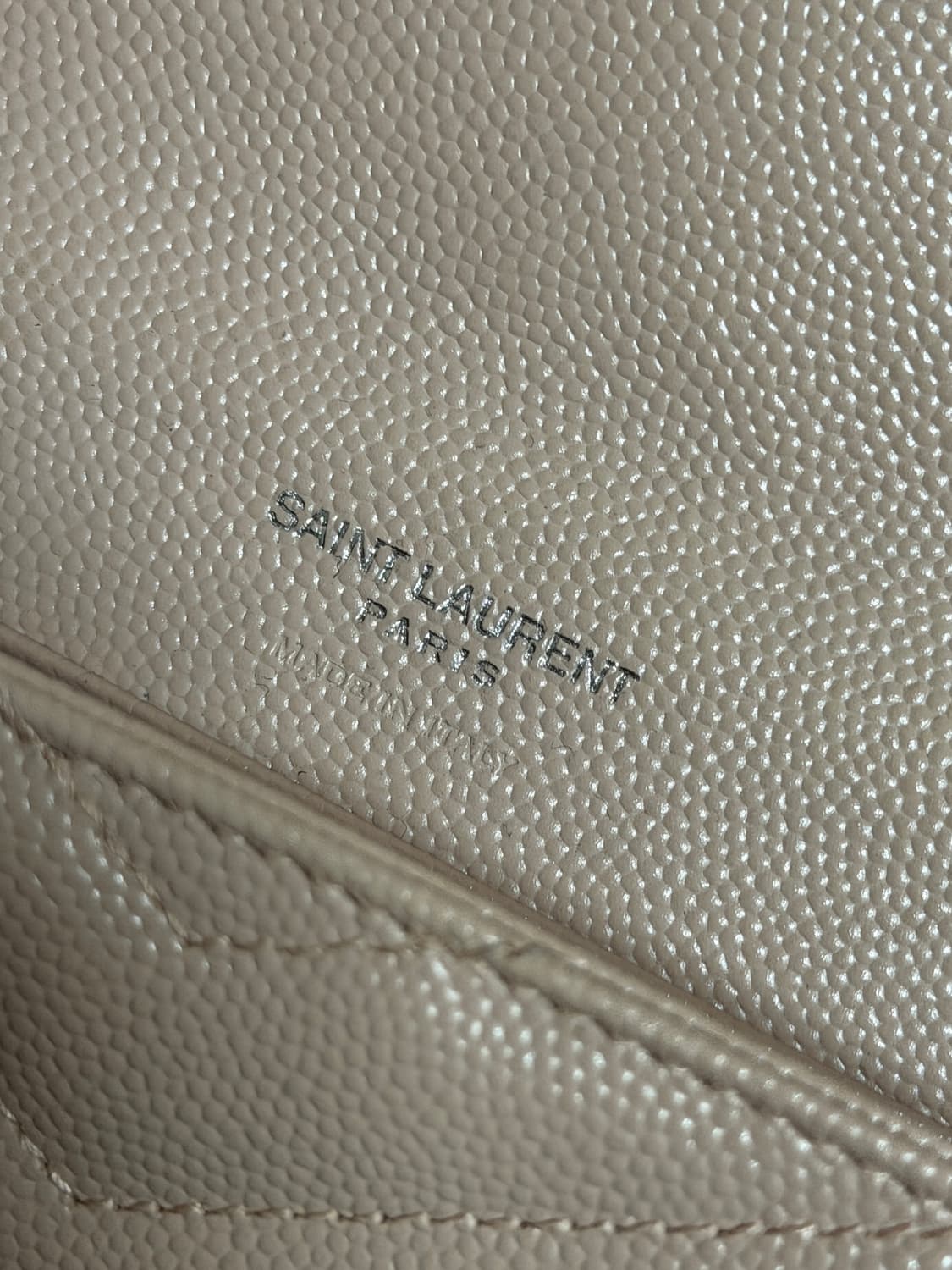 생로랑 마틀라세 반지갑 상품이미지4