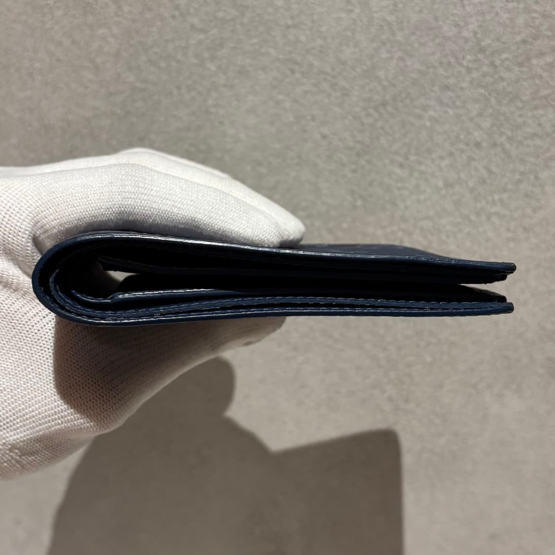 A+ / OS 루이비통 그라데이션 반지갑 블루 상품이미지6