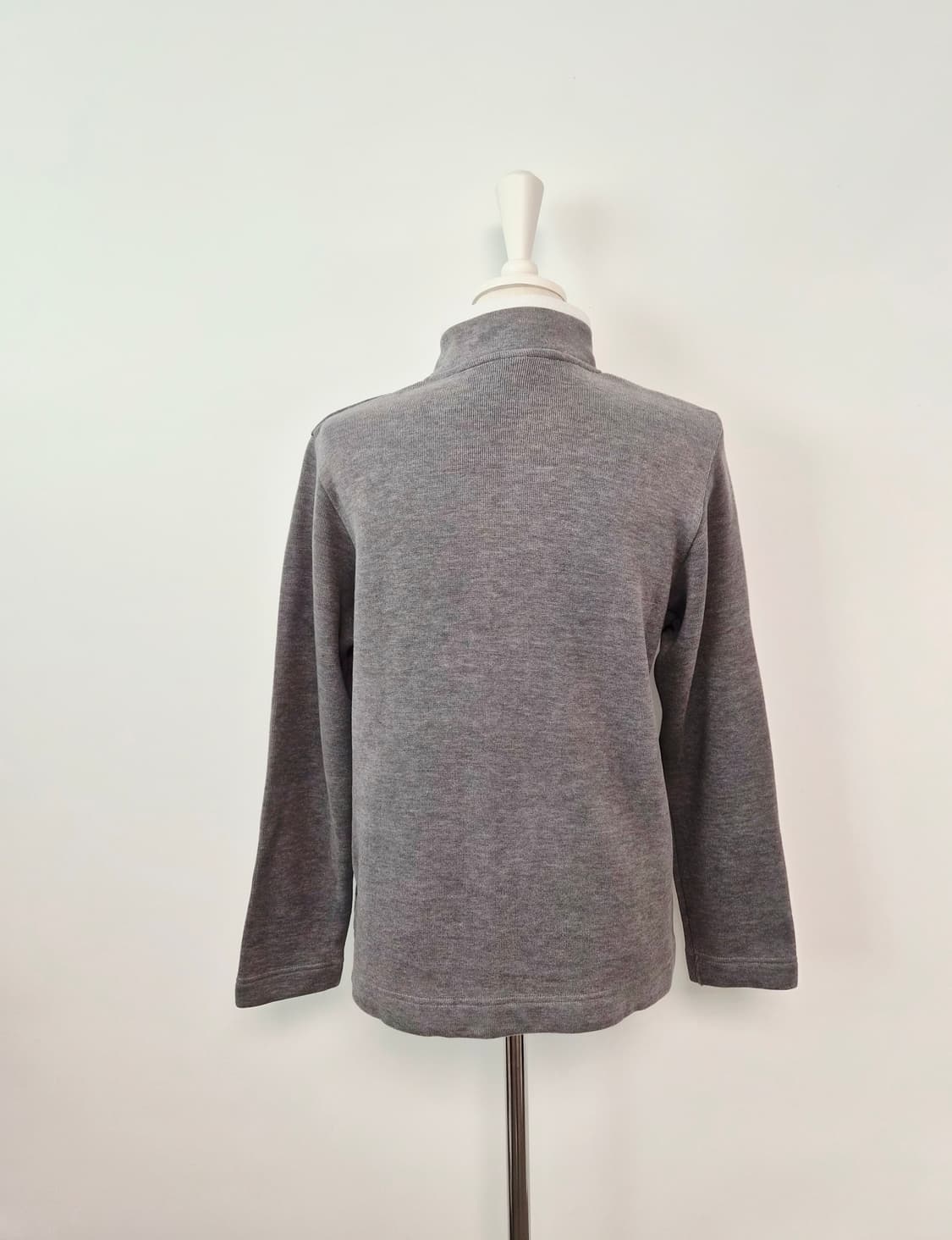 꾸레쥬 그레이 기모 집업 티셔츠 상품이미지5