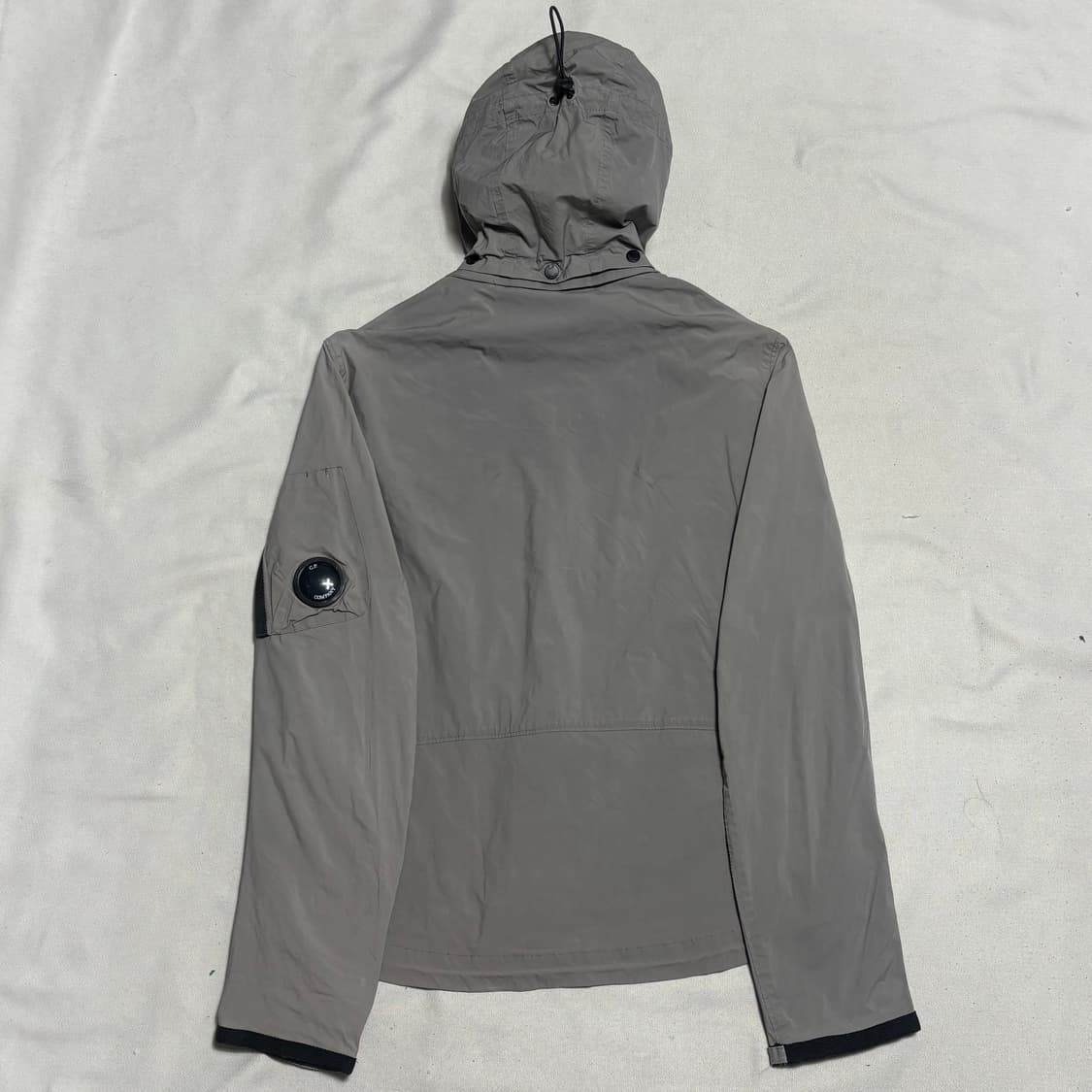 100 C.P. 컴퍼니 후드고글 그레이 바람막이 자켓  상품이미지3