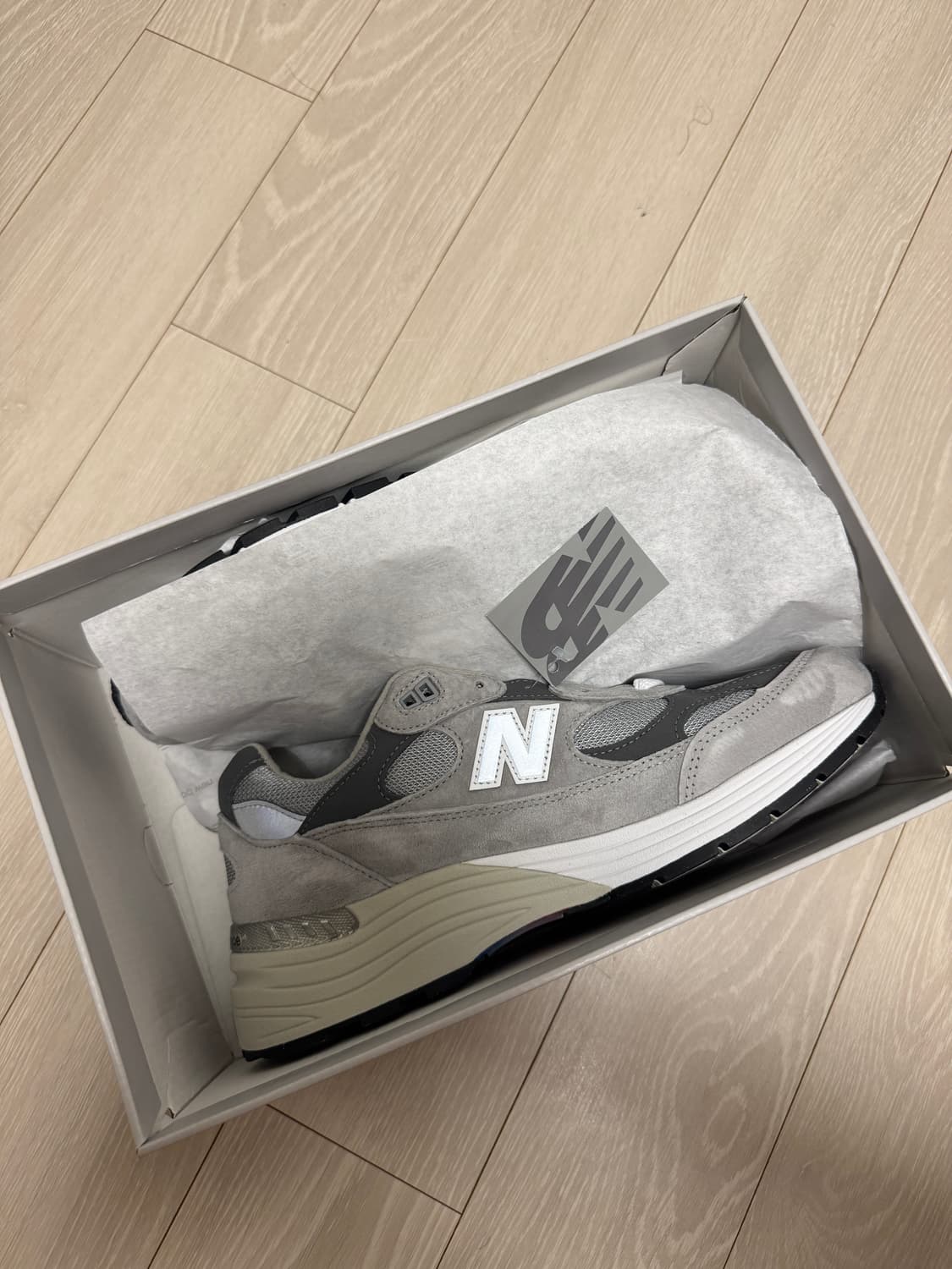 [270] 뉴발란스 992 그레이 상품이미지1