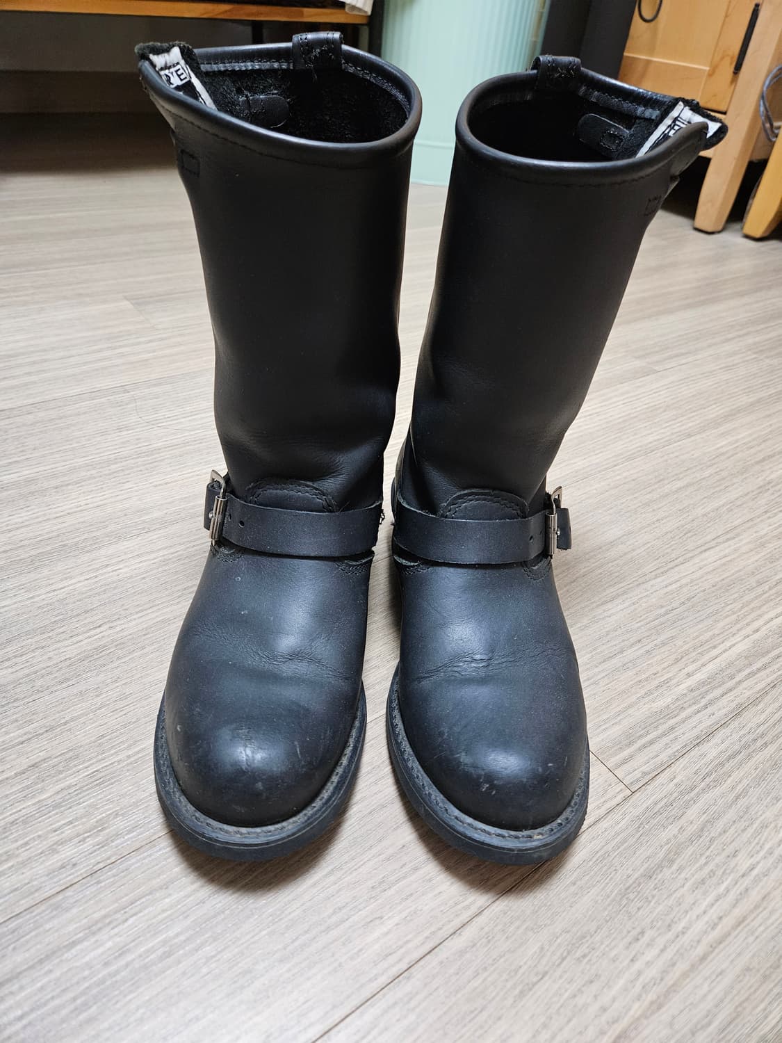 Frye 엔지니어 부츠 상품이미지1