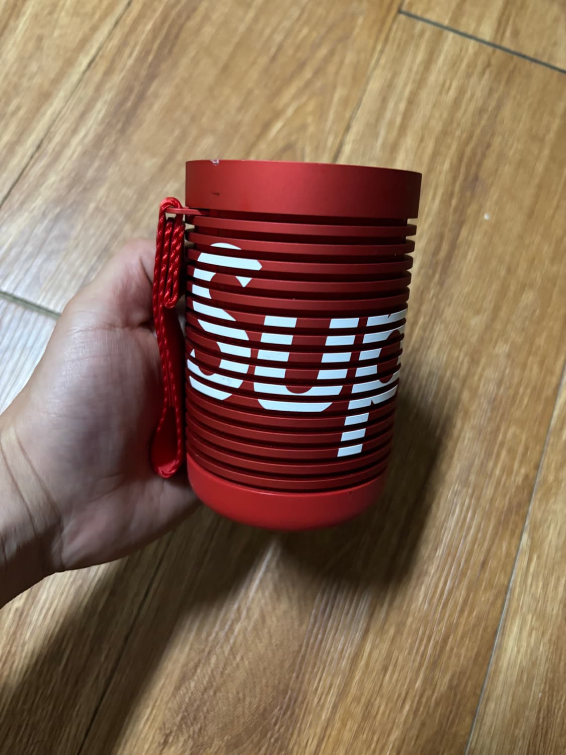 슈프림 뱅앤울룹슨 스피커 상품이미지2