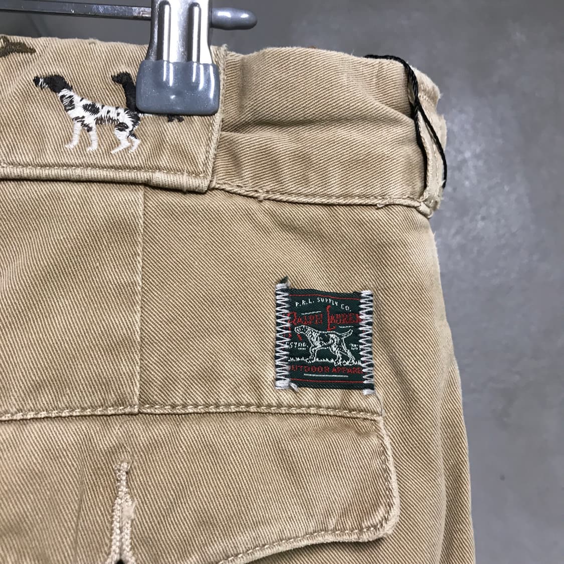 폴로 랄프로렌 멀티 자수 치노 팬츠 베이지 32/32  상품이미지4