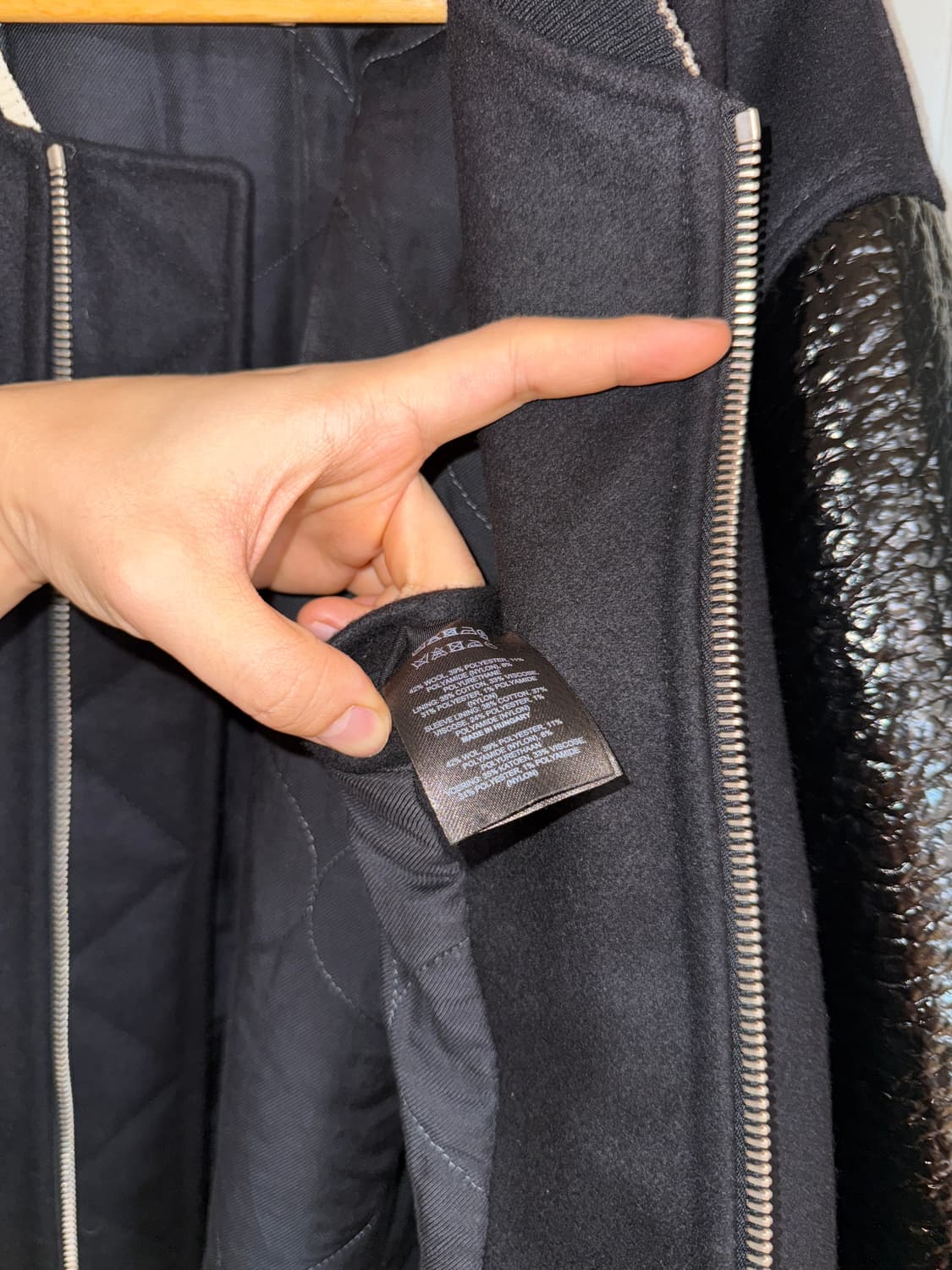 Black Zip Faux-Leather Bomber Jacket 상품이미지8