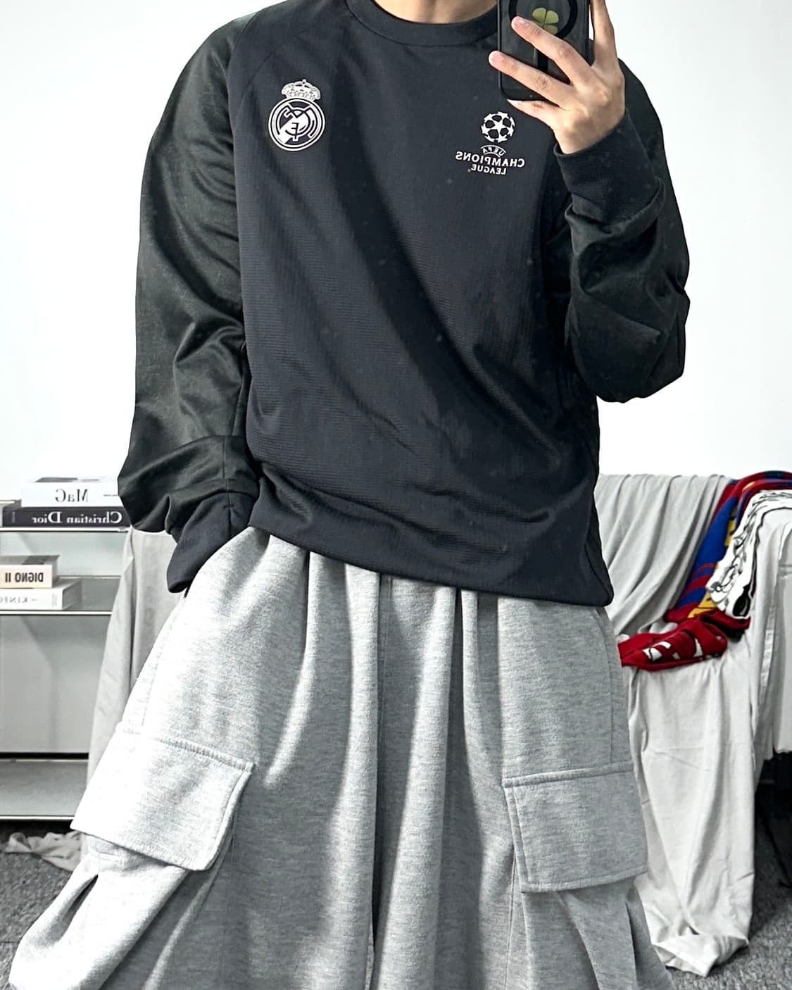 아디다스 레알 마드리드 챔피언스리그 트레이닝탑 L 상품이미지3