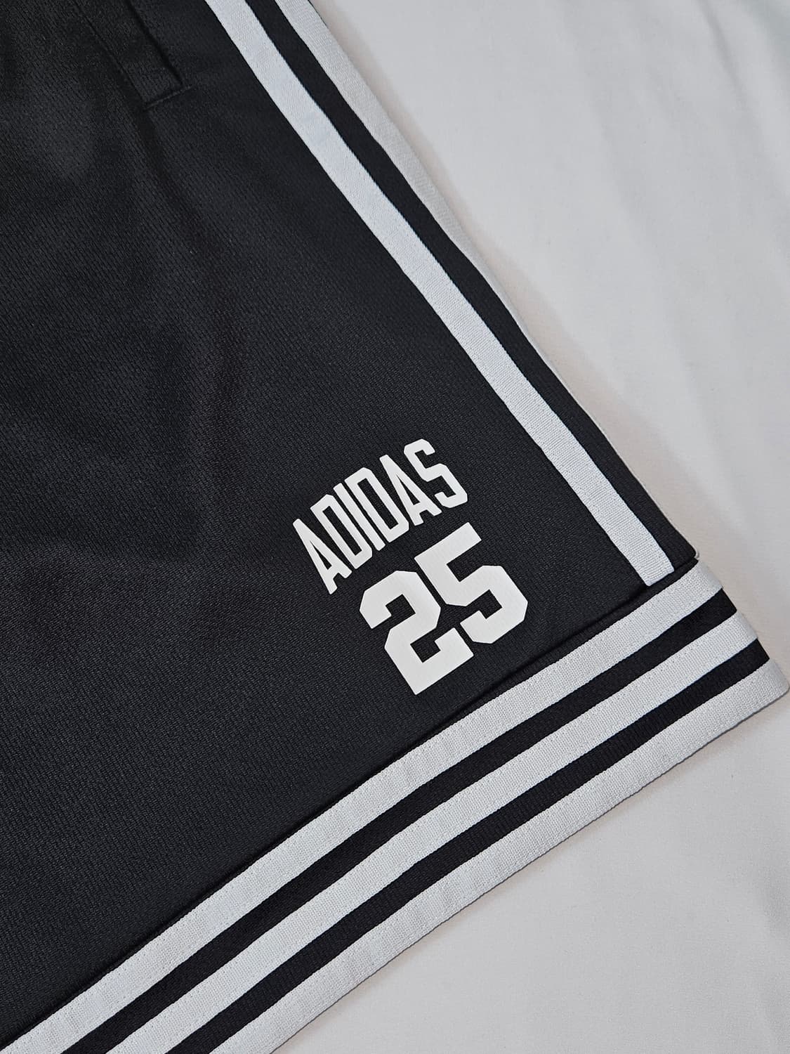 아디다스 오리지널 25 니고베어 숏팬츠 반바지 버뮤다 올드스쿨 100 상품이미지2