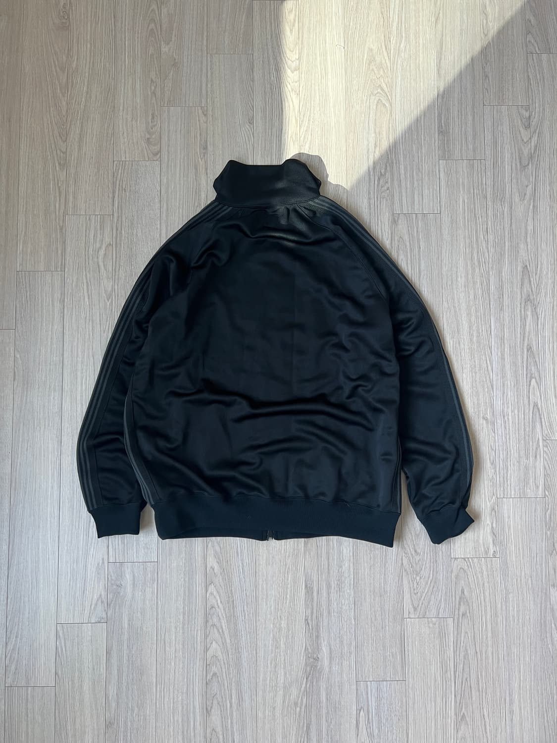 (새상품) 니들스 x 스튜디오어스 트랙 자켓 폴리 스무스 블랙 상품이미지5